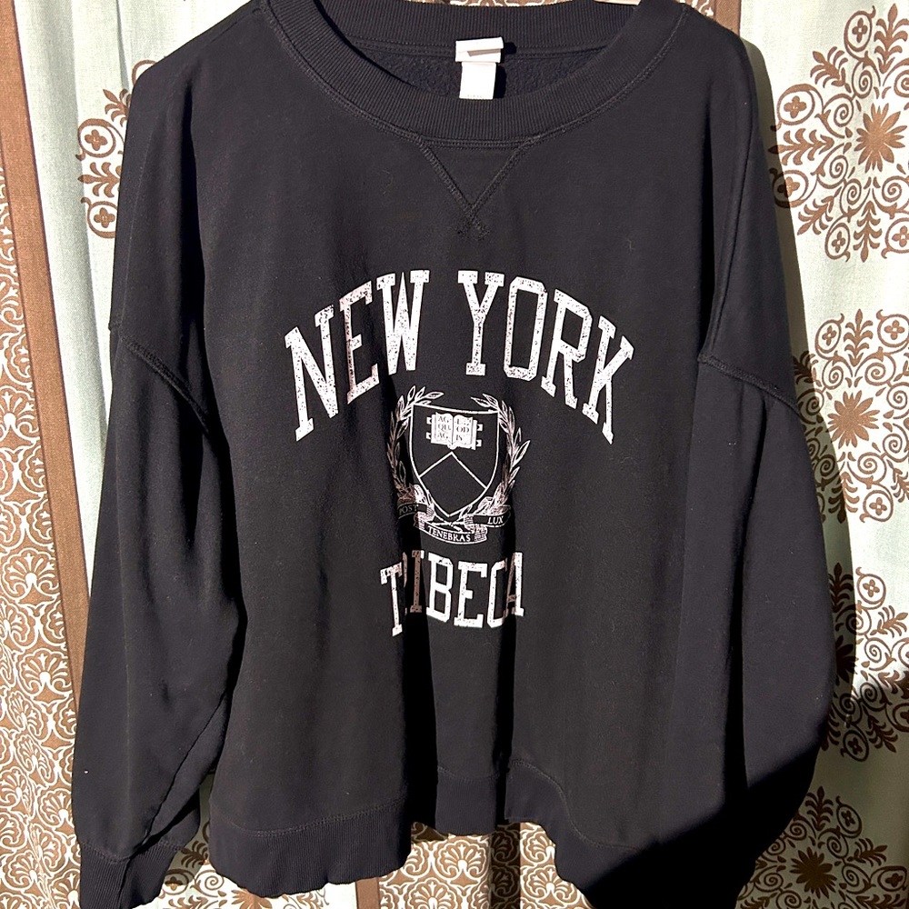Balcony New York sweatshirt